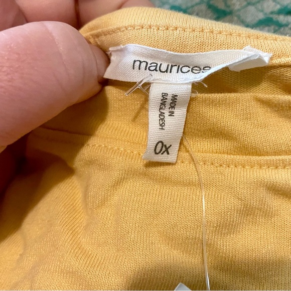 Maurice’s super soft yellow t-shirt, “Aw Shucks” with corn on the cob design. 0x - Picture 3 of 6